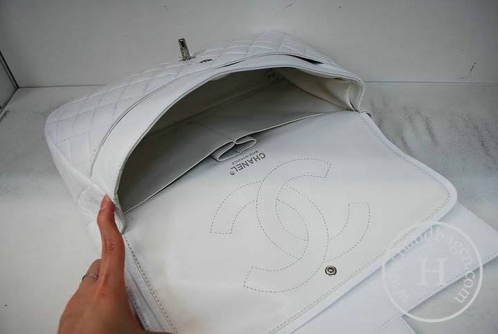 Chanel 1113 White lambskin replica leather handbag with Silver hardware