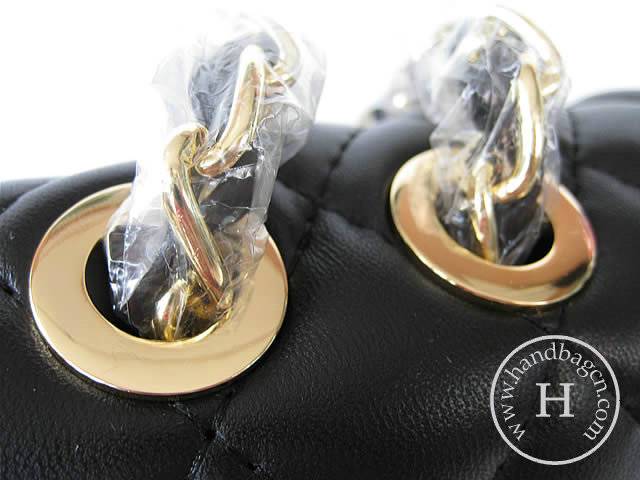 Chanel 1114 Black lambskin leather handbag with gold hardware