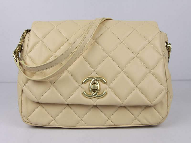 Chanel 50360 Lambskin Handbag Silvery Hardware-Cream