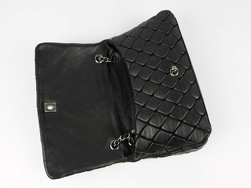 Chanel 60285 Original Quilted Lambskin Flap Bag-Black