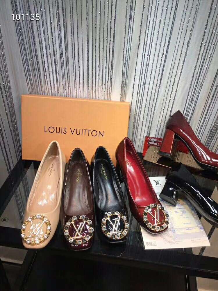 2019 NEW Louis Vuitton Real leather shoes LV101135Apricot - Click Image to Close