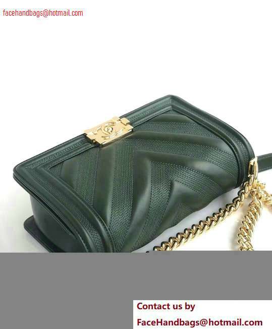 Chanel Embossed Chevron Medium Boy Flap Bag Green 2020 - Click Image to Close