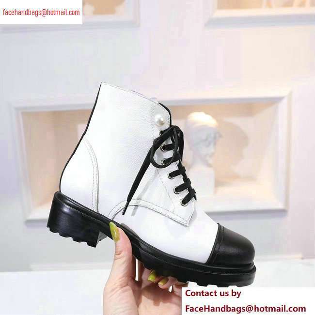 Chanel Leather Heel 5cm Pearl Lace-up Ankle Boots White 2020