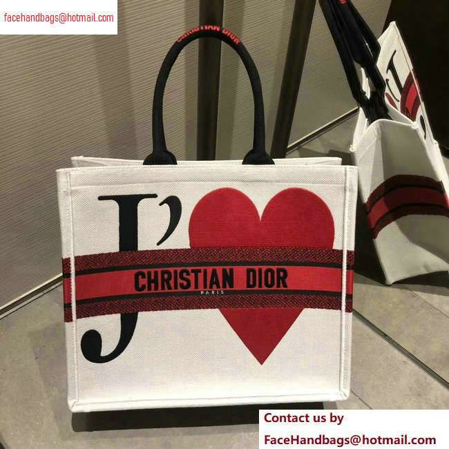 DiorBook Tote Bag white with an Embroideredheart 2020