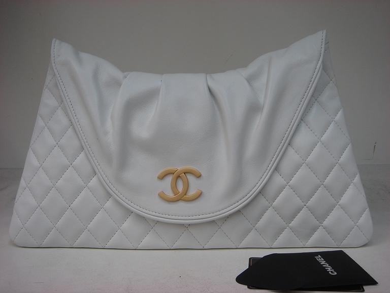 Chanel 223 White Lambskin Leather Evening Bag With Gold Hardware