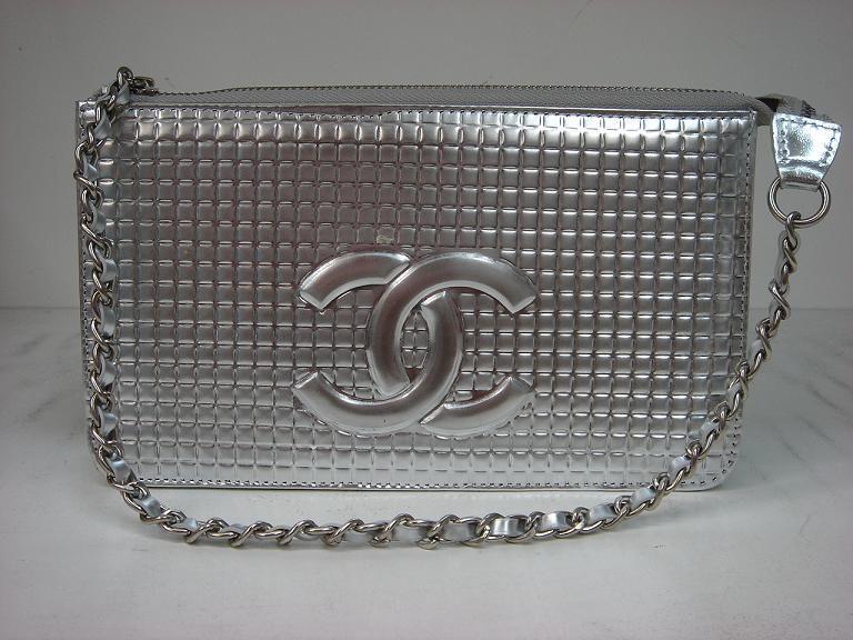 Chanel 231 Light Leather Evening Bag With Silver Hardware