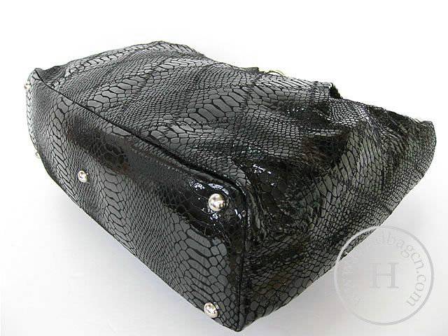 Chanel 335537 Replica Handbag Black Snakeskin Leather With Silver Hardware - Click Image to Close