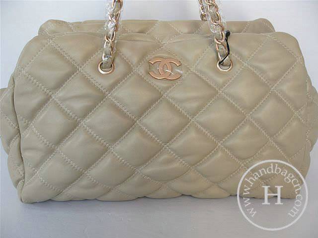 Chanel 35616 Cream lambskin leather handbag with Gold Hardware - Click Image to Close