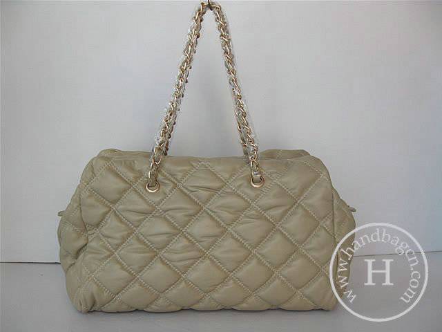 Chanel 35616 Cream lambskin leather handbag with Gold Hardware