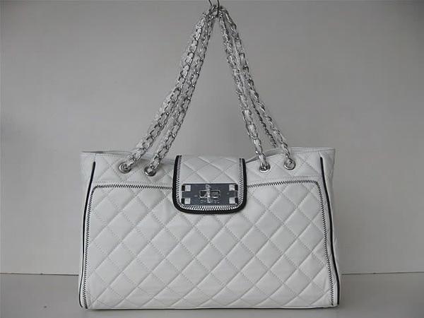 Chanel 35758 Replica Handbag White Lambskin Leather With Silver Hardware - Click Image to Close