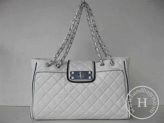 Chanel 35758 Replica Handbag White Lambskin Leather With Silver Hardware - Click Image to Close