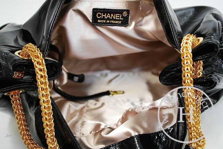 Chanel 35895 Replica Handbag Black Patent Leather With Gold Hardware - Click Image to Close