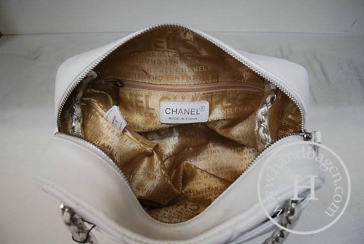 Chanel 35936 Replica Handbag White Lambskin Leather With Silver Hardware - Click Image to Close