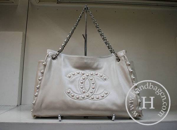 Chanel 35948 Cream Replica Handbag Cowhide Leather With Silver Hardware