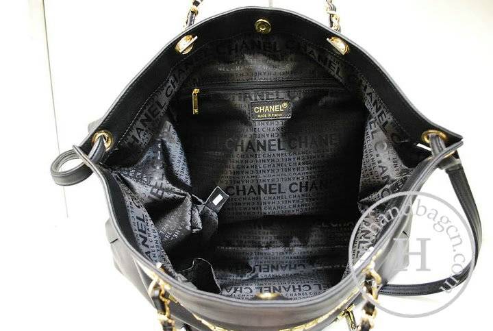 Chanel 35951 Replica Handbag Black Calfskin Leather With Gold Hardware - Click Image to Close