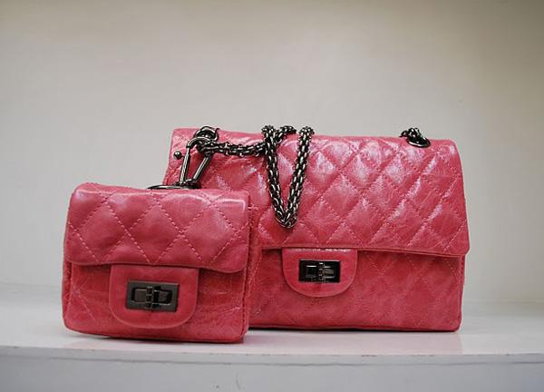 Chanel 35954 replica handbag Pink oil leather with silver hardware - Click Image to Close