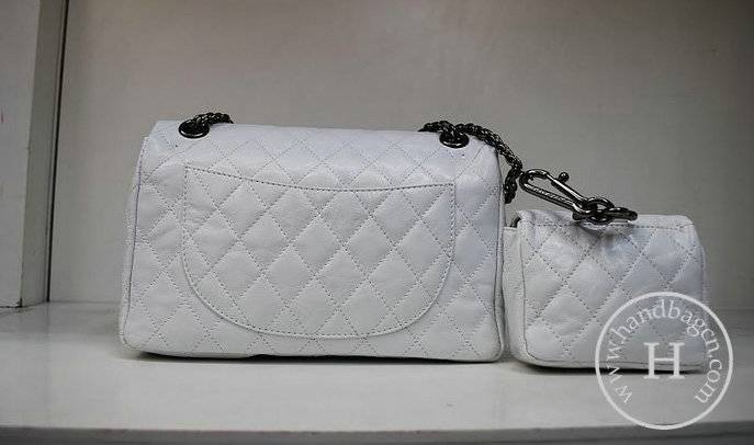Chanel 35954 replica handbag White oil leather with silver hardware - Click Image to Close