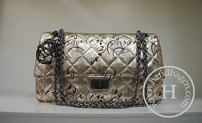 Chanel 35997 Replica Handbag Gold Engraving lambskin Leather