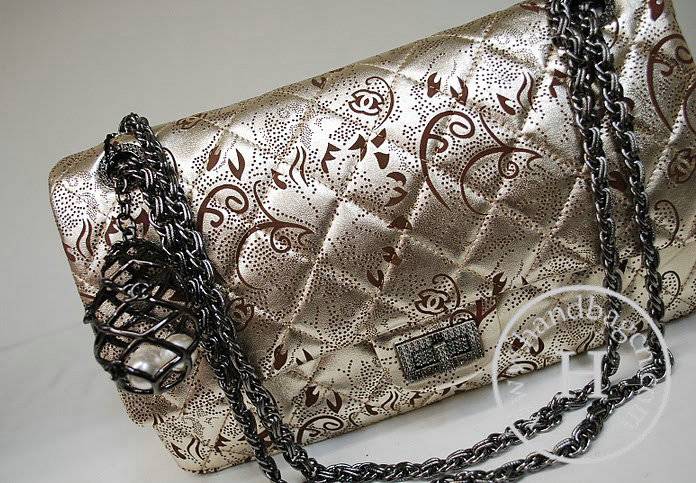 Chanel 35997 Replica Handbag Gold Engraving lambskin Leather - Click Image to Close