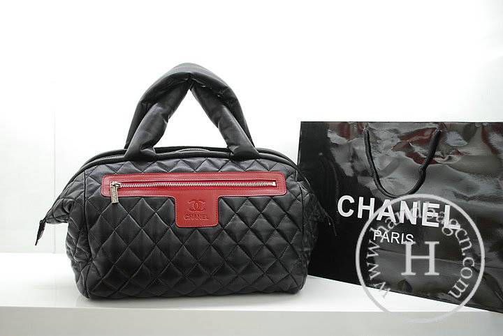 Chanel 36058 Black Lambskin Coco Cocoon Bowling Knockoff Bag With Silver Hardware - Click Image to Close