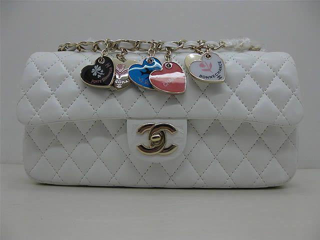 Chanel 46513 replica handbag White lambskin leather with Gold hardware