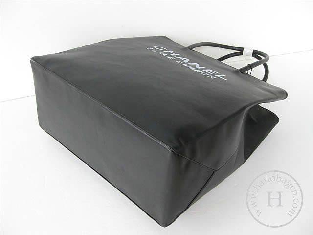 Chanel 46881 replica handbag Classic black calf leather