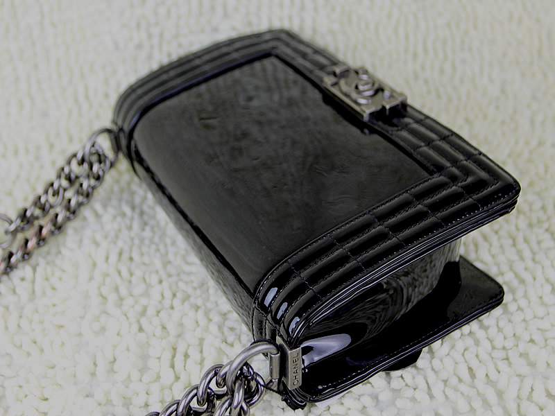 2012 New Arrival Chanel 67018 shiny Leather - Click Image to Close
