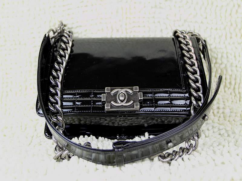 2012 New Arrival Chanel 67018 shiny Leather - Click Image to Close