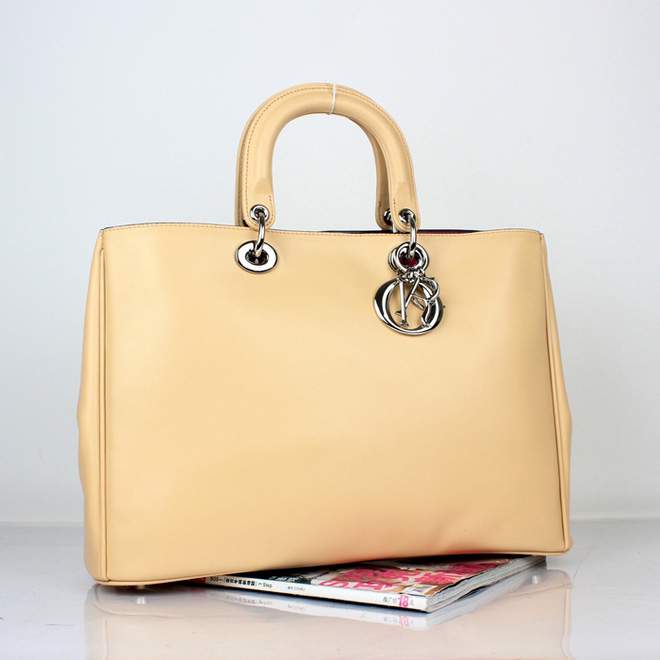 2012 New Arrival Christian Dior Original Leather Handbag - 0901 Apricot 2012 New Arrival Christian Dior Original Leather Handbag - 0901 Apricot