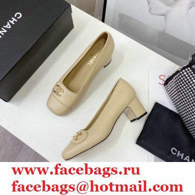 Chanel Heel 5cm CC Logo Pumps Beige Runway 2021