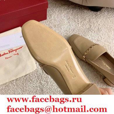 Ferragamo Heel 3cm Tilos Chain Leather Loafers/Pumps Beige