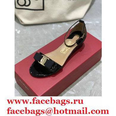 Ferragamo Heel 4.5cm Vara Bow Sandals with Strap Patent Leather Black - Click Image to Close