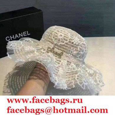 Chanel Lace princess hat in Off-white Ch007