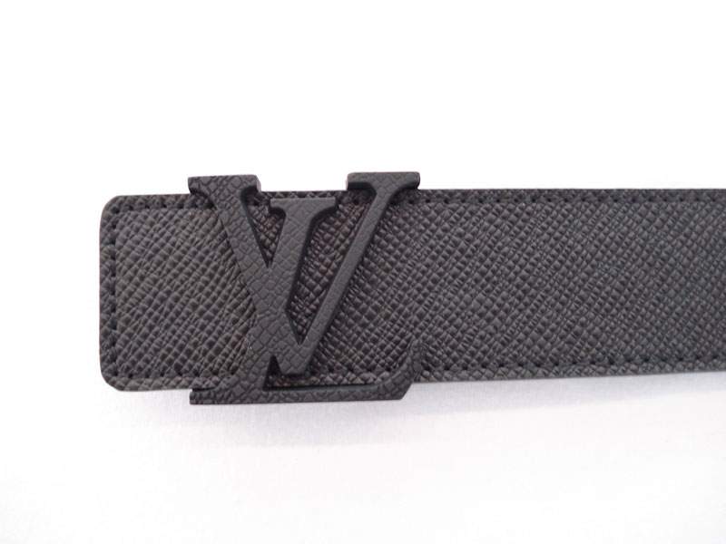 Louis Vuitton LV Initiales Taiga Leather M6897 Black - Click Image to Close