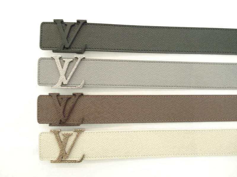 Louis Vuitton LV Initiales Taiga Leather M6897 Black