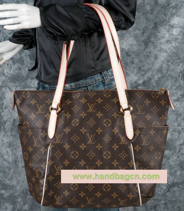 Louis Vuitton m56689 Totally Monogram Canvas MM - Click Image to Close