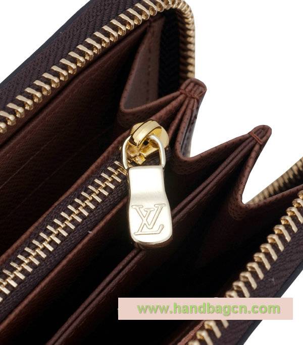 Louis Vuitton m60017 Monogram Canvas Zippy Wallet - Click Image to Close