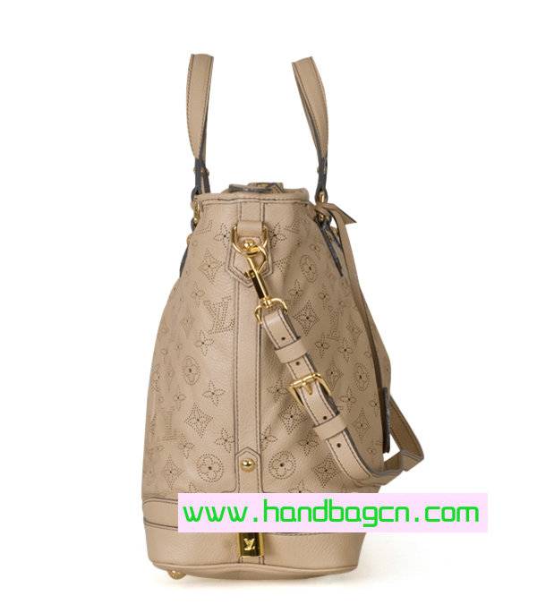 Louis Vuitton Mahina Leather Stellar MM M93178 Apricot Calfskin With Gold Hardware - Click Image to Close