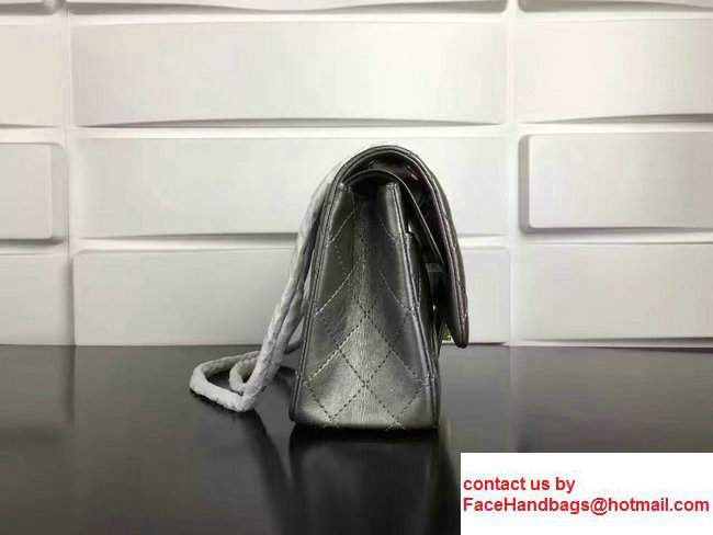 Chanel 2.55 Reissue Calfskin Size 226 Flap Bag Sliver with Gold Hardware - Click Image to Close