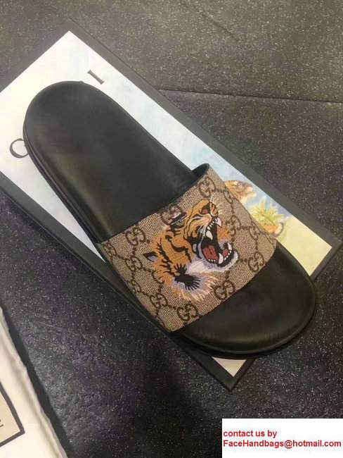 Gucci Men's Slide Sandals 456234 GG Supreme Tiger 2017