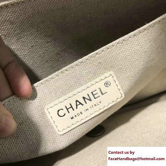 Chanel Iliad Printed Toile Clutch Bag A91749 Cruise 2018 - Click Image to Close