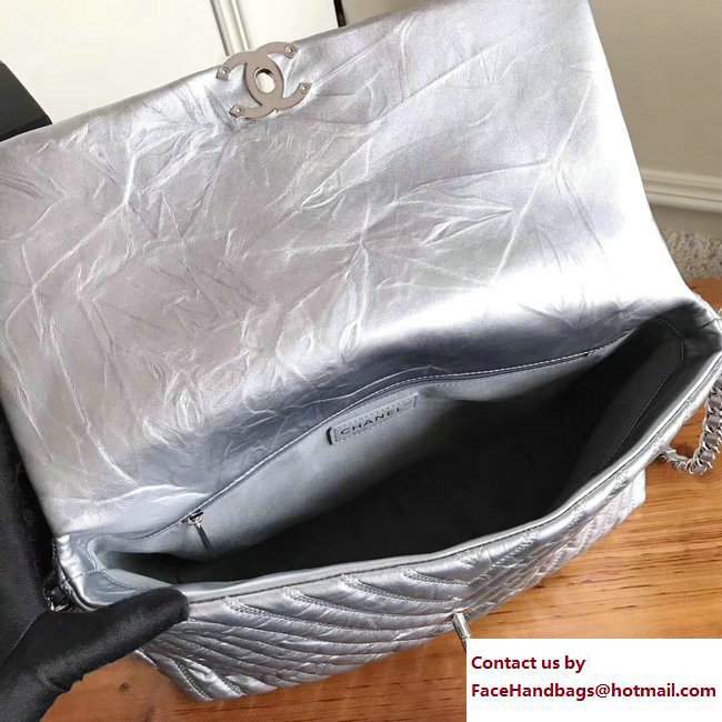 Chanel Metallic Crumpled Calfskin Chevron Space Suit Flap Bag A91978 Silver 2017