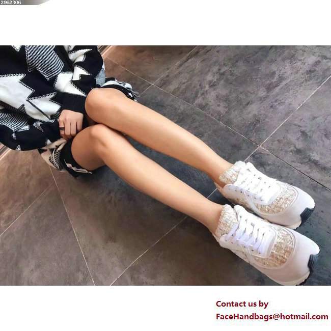 Chanel Sneakers Tweed Beige
