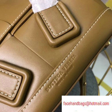 Bottega Veneta Arco 29 Top Handle Mini Bag with Maxi Weave Moutarde 2020
