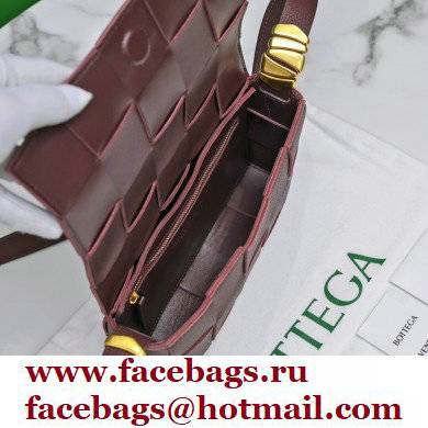 Bottega Veneta Intreccio Cassette Cross-body Bag Grained Leather Burgundy 2021