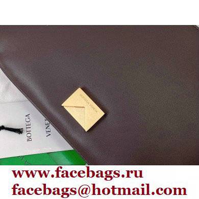 Bottega Veneta Mount Medium Leather Envelope Bag Coffee 2021