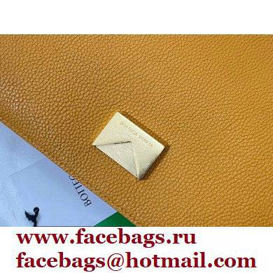 Bottega Veneta Mount Medium Leather Envelope Bag Grained Cob 2021