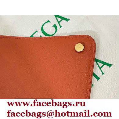 Bottega Veneta Mount Medium Leather Envelope Bag Maple 2021