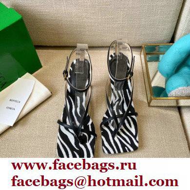 Bottega Veneta Tufted Insole Stretch Leather sandals Zebra Black 2021