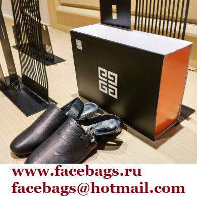 Givenchy Heel 3cm G Chain Slingback Flat Mules Black 02 2021
